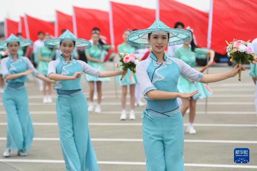 棒坛万人在线交流社区